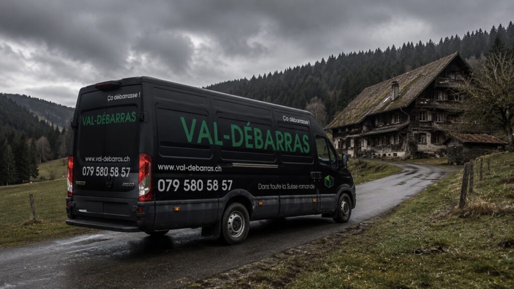 Val-Débarras camion débarras Jura — Ferme jurassienne forêt