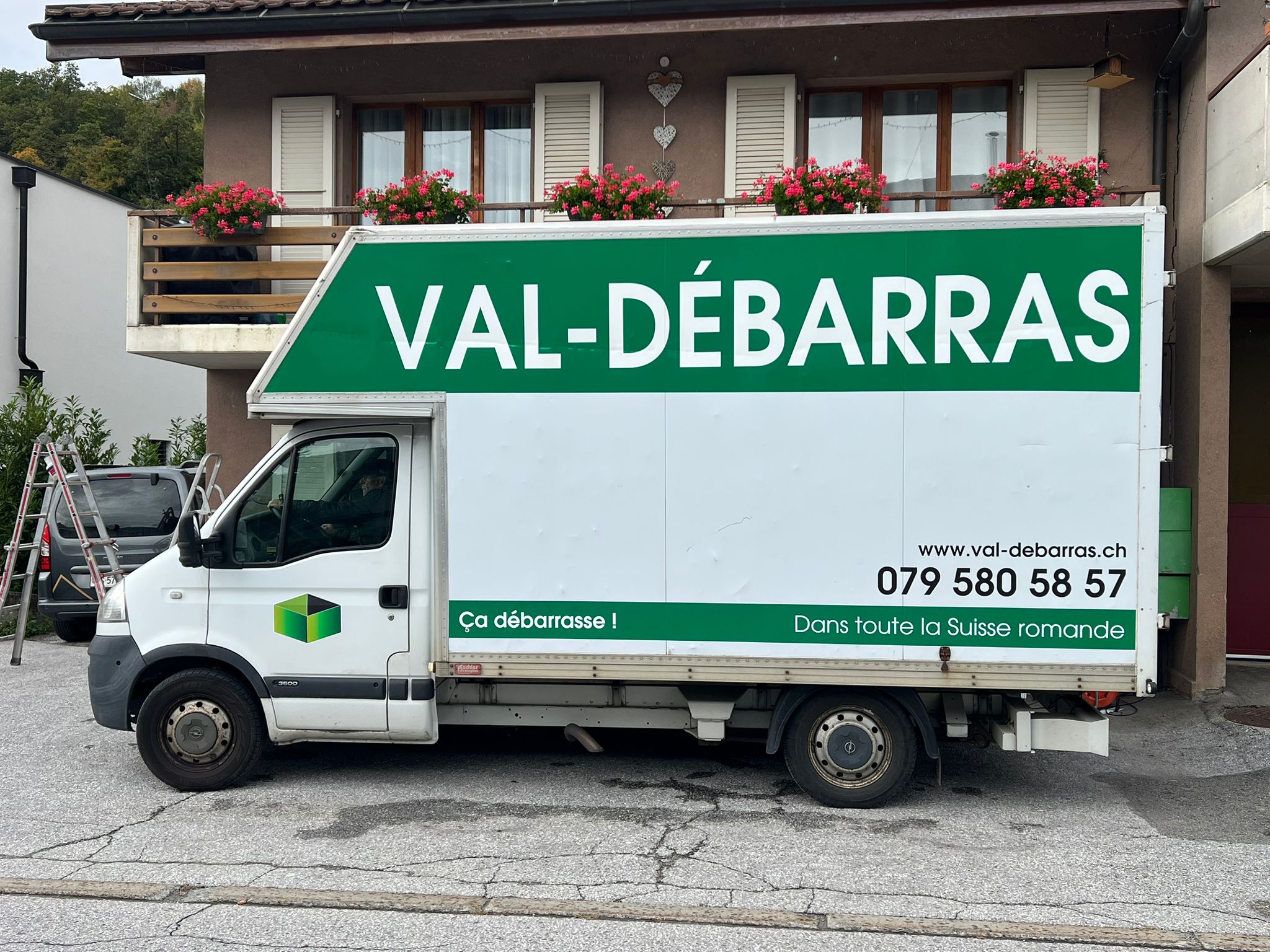 Val-Débarras Valais — Village alpin montagne